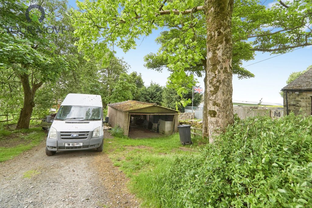 Property photo 2 of 30 Pbox-Img.Jpg