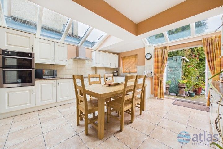 Property photo 2 of 22 Kitchen