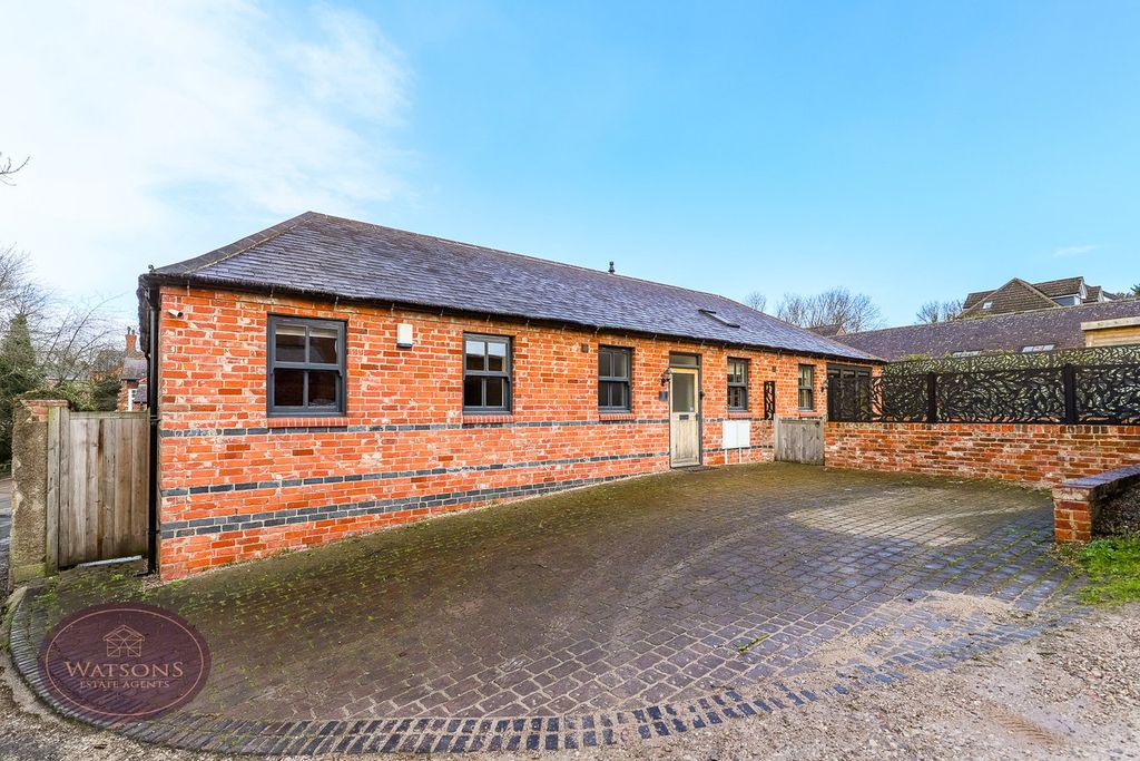 Property photo 1 of 30