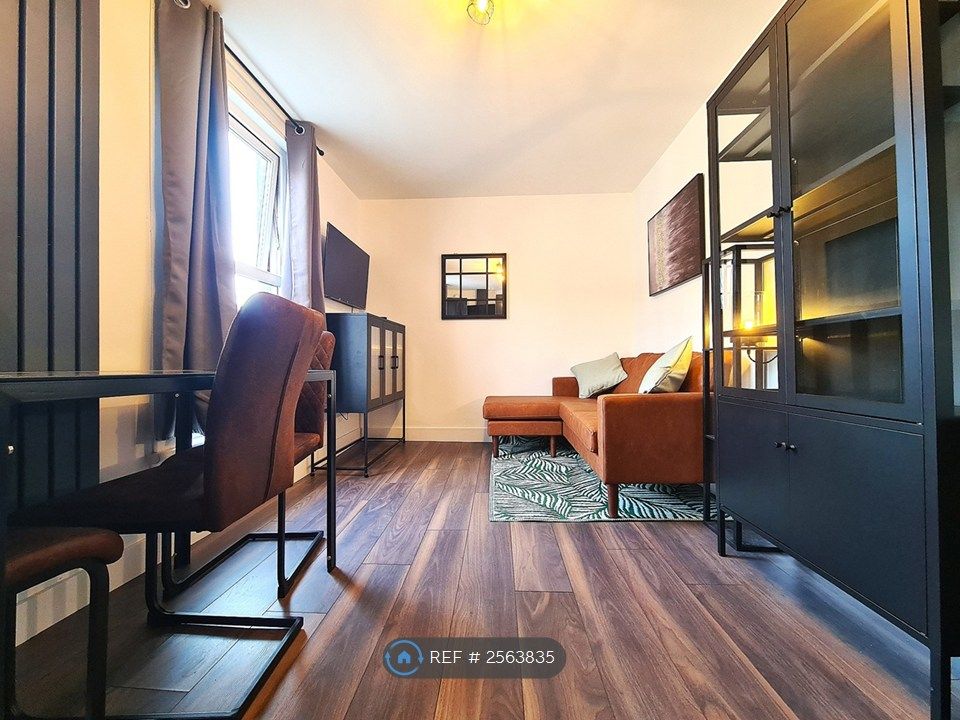 Property photo 1 of 28 Living Area