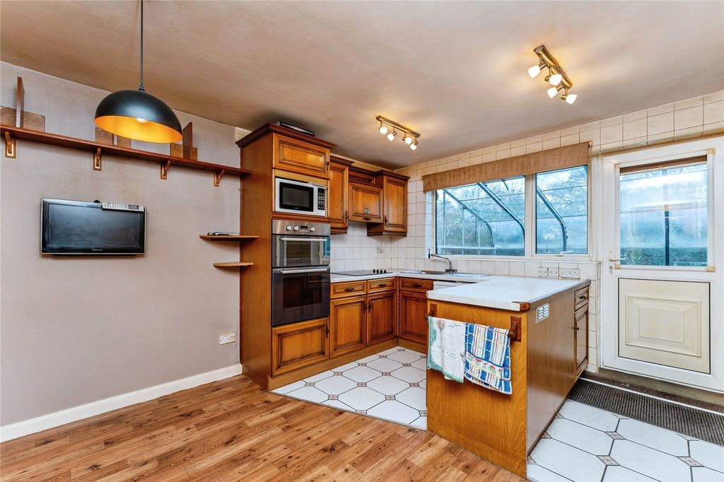 Property photo 2 of 23 Picture No. 22