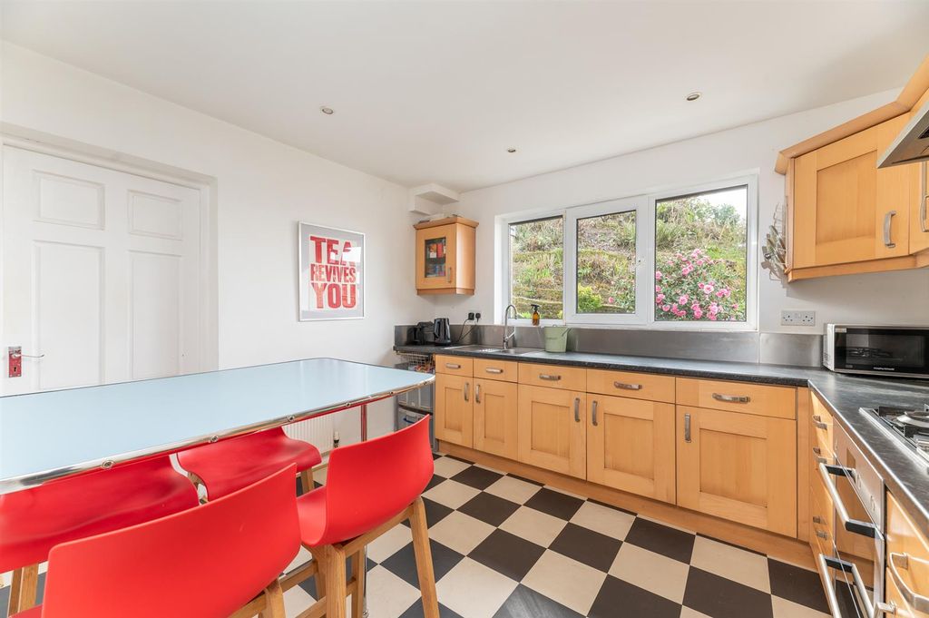 Additional image 8 of 4 bed detached house for saleGhyll Beck Drive, Otley LS21