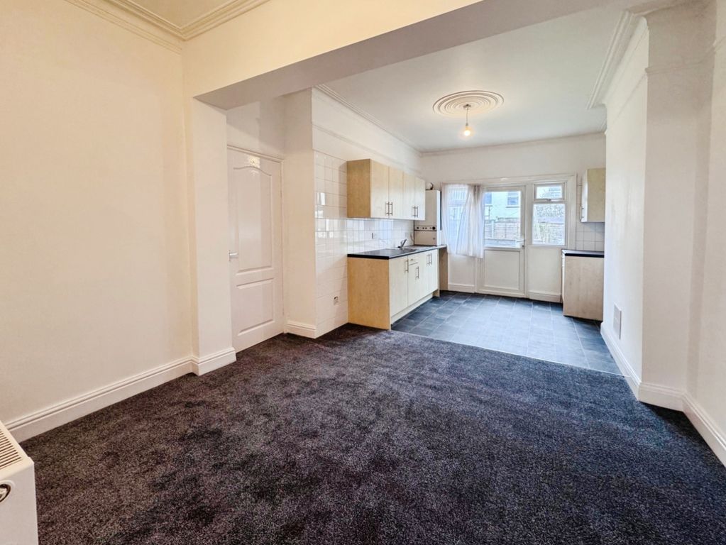 Property photo 3 of 8 Living Room