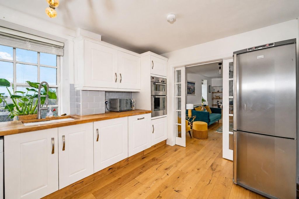 Additional image 6 of 3 bed flat for salePerth Road, Dundee DD1