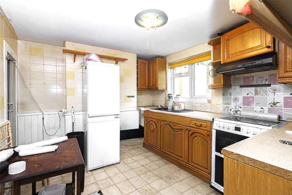 Property photo 3 of 11 Picture No. 16