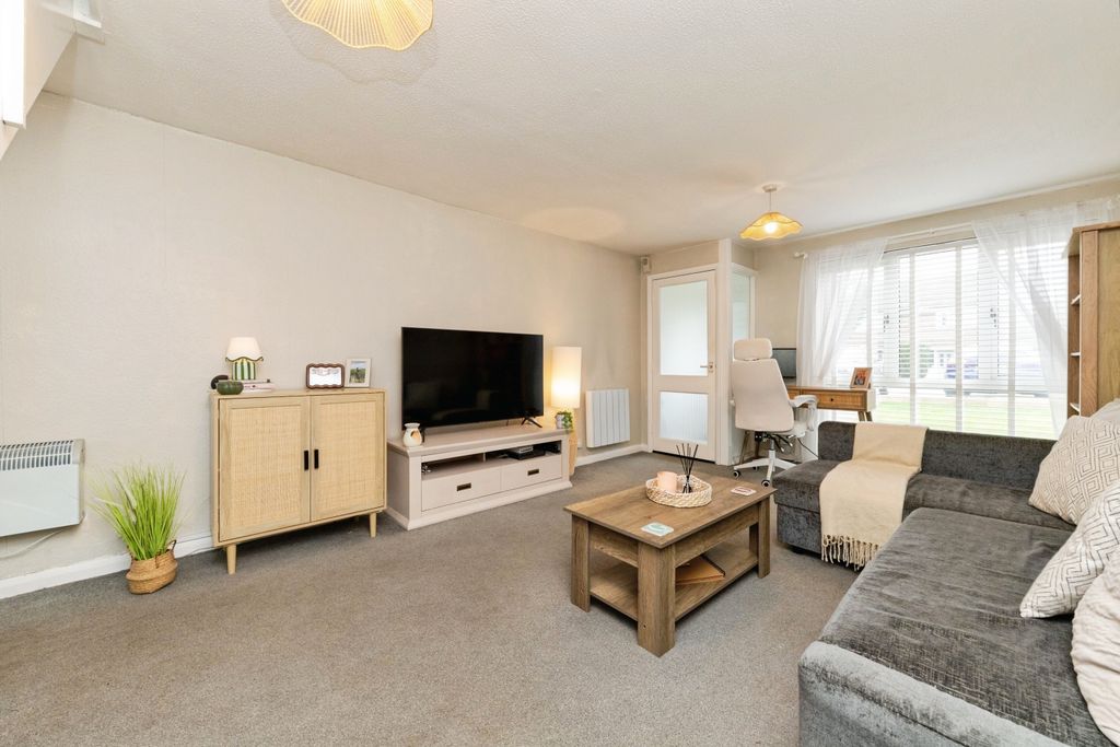 Property photo 3 of 15 Living Room