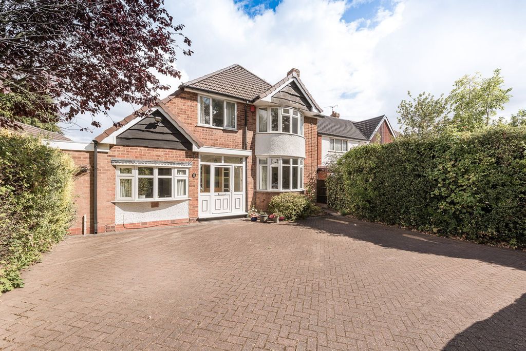 Property photo 2 of 46