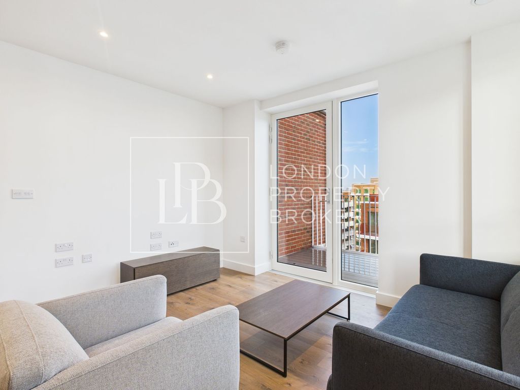 Property photo 2 of 12