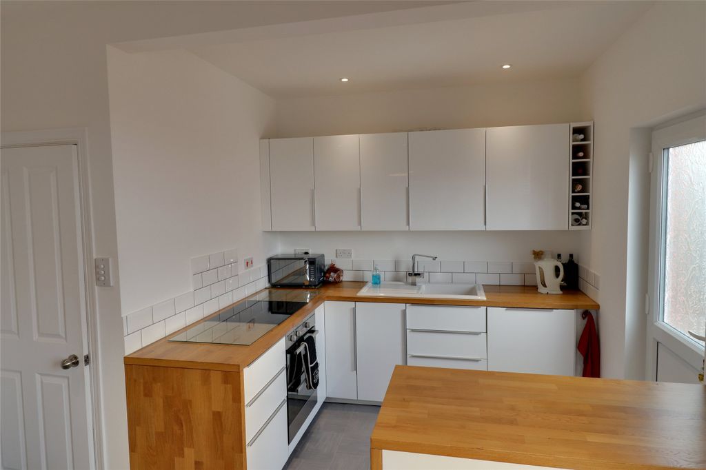 Property photo 3 of 16 Picture No. 06