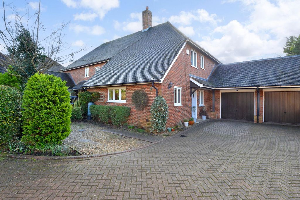 Property photo 1 of 16 Front