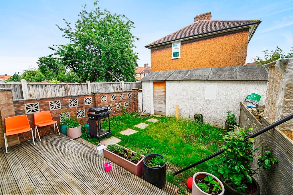 Property photo 2 of 13