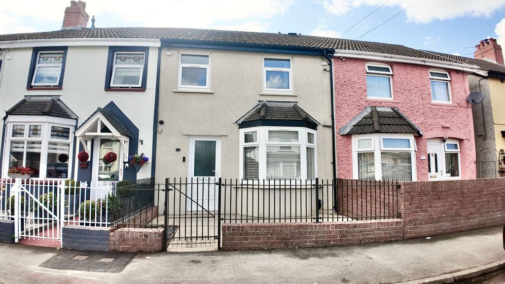 Property photo 1 of 22