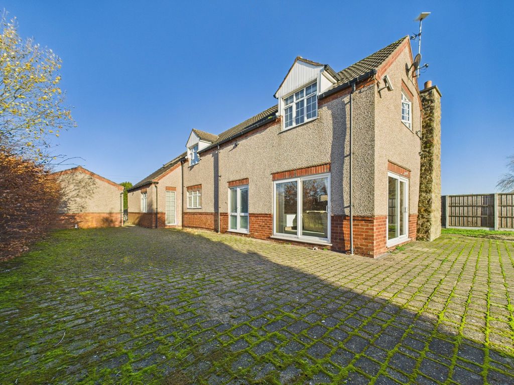 Property photo 1 of 31 Side Elevation