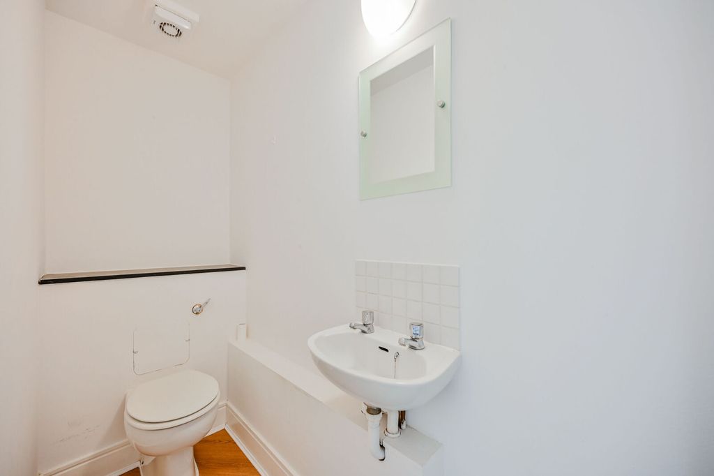 Property photo 1 of 1