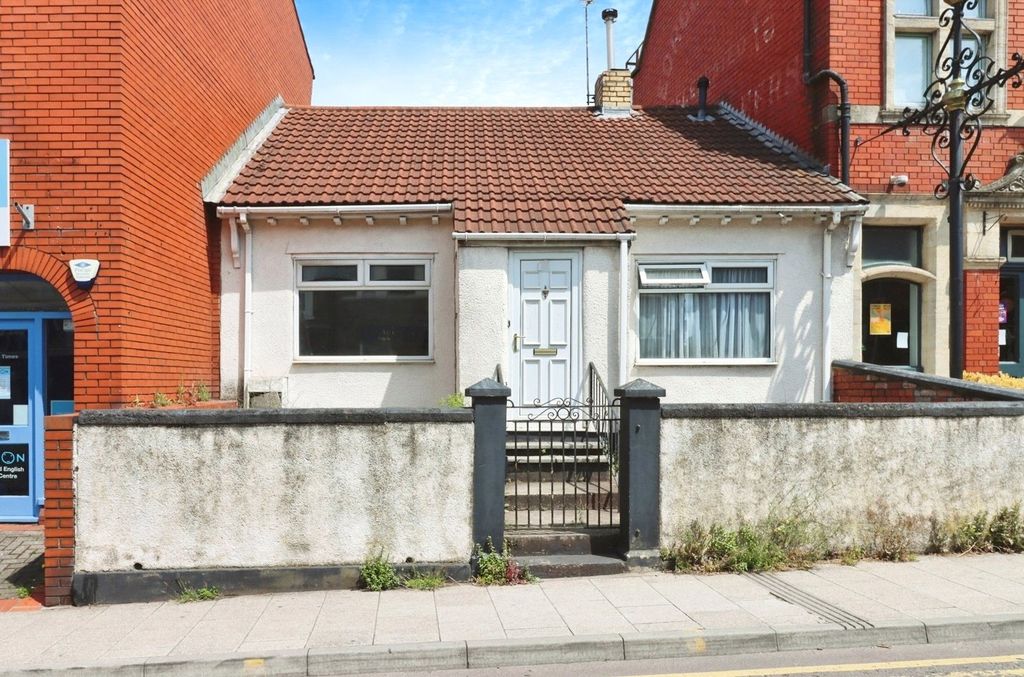 Property photo 1 of 17 Picture No. 20