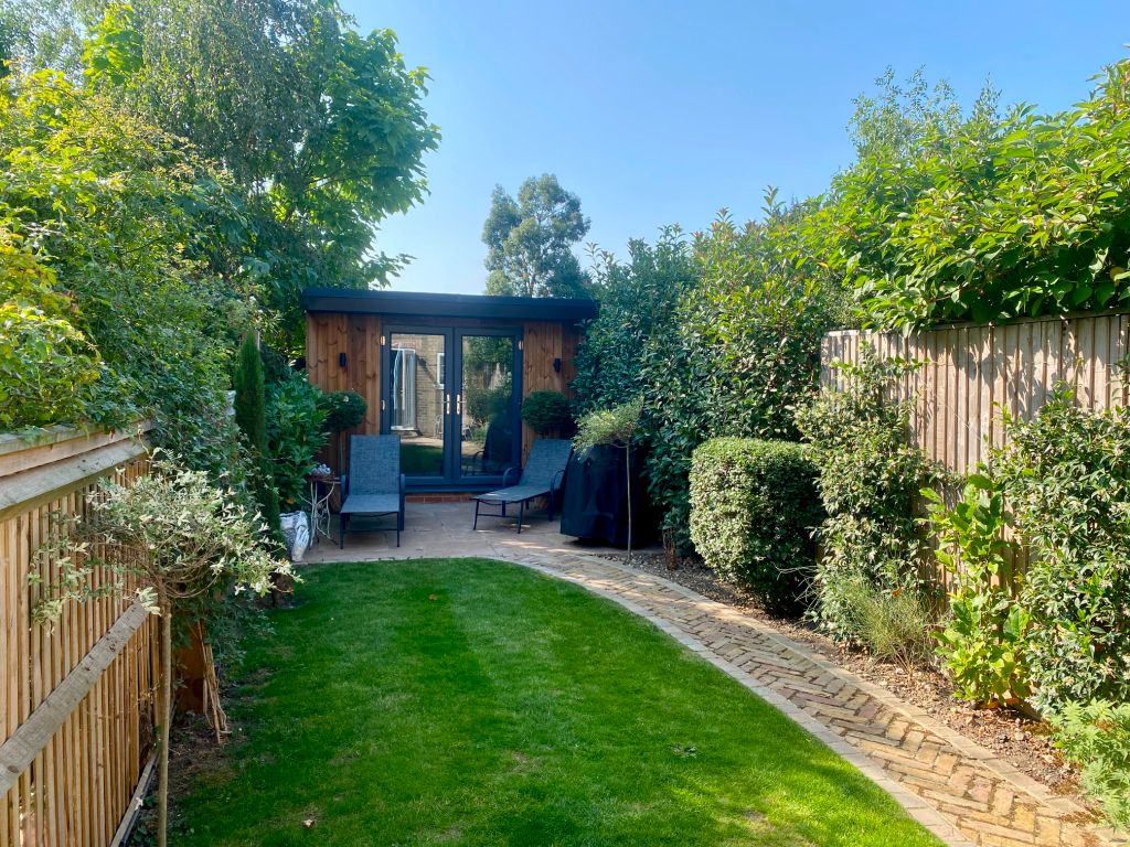 Property photo 3 of 12