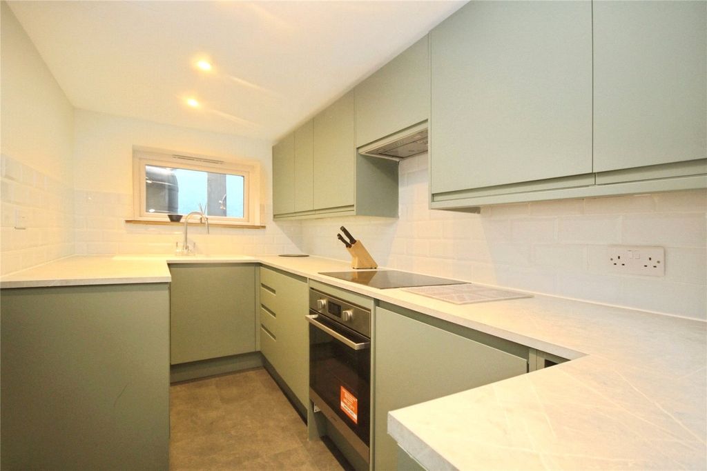 Property photo 2 of 33 Kitchen