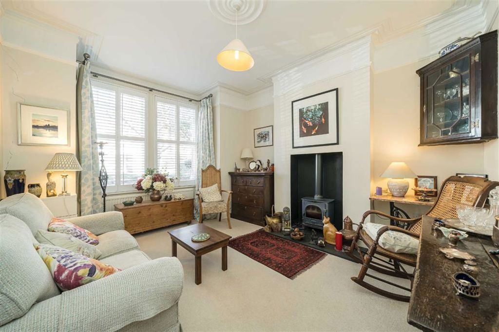 Property photo 2 of 8