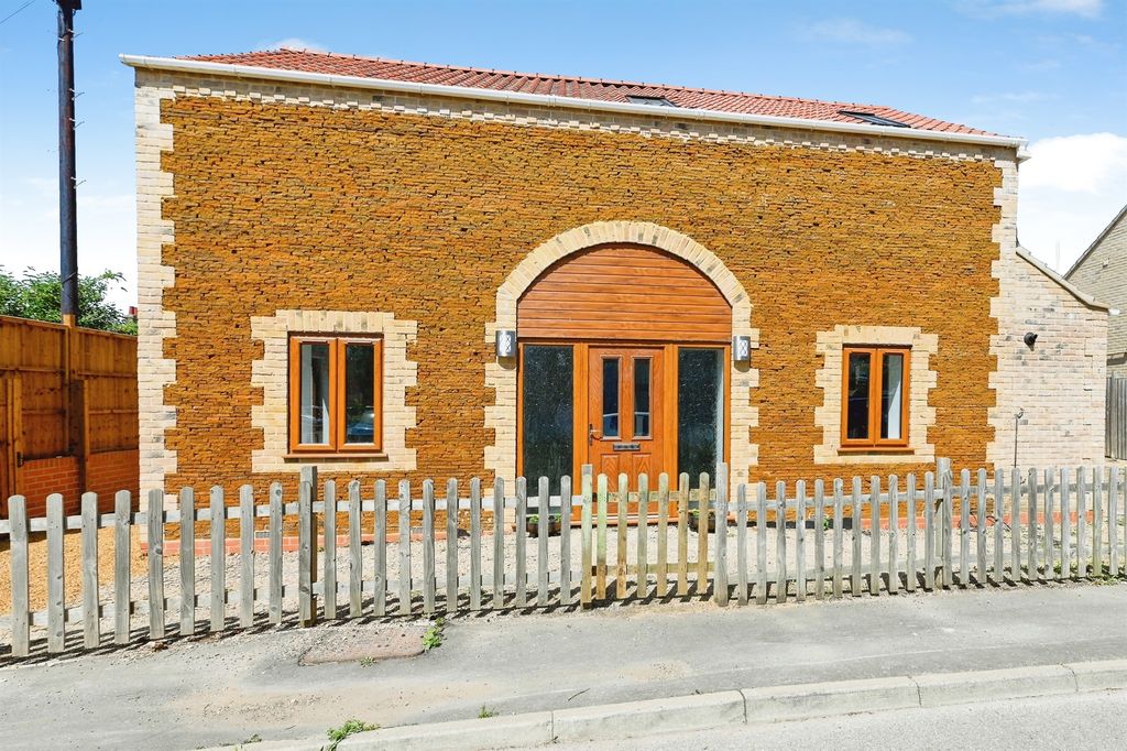 Property photo 1 of 20