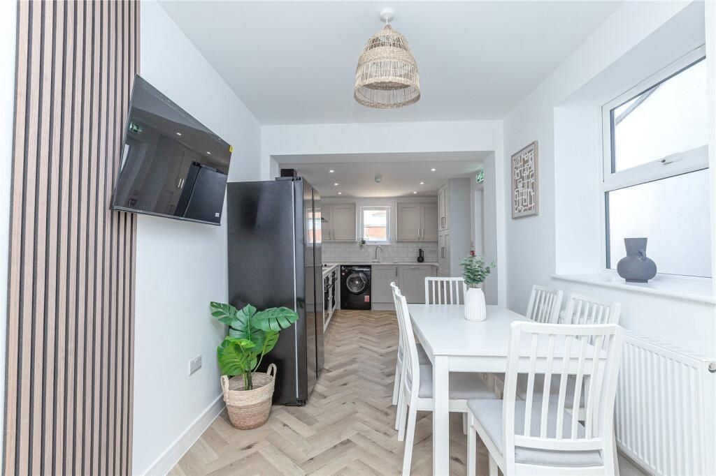 Property photo 2 of 21 Downstairs