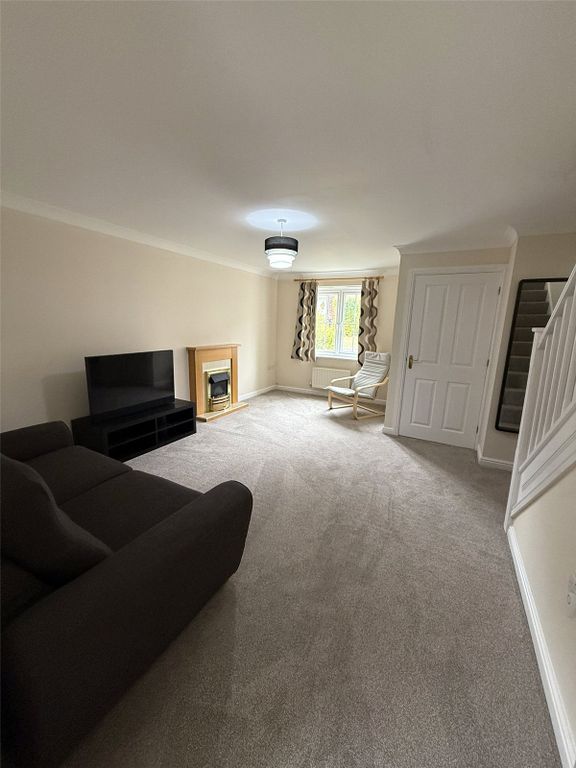 Property photo 2 of 11 Living Room