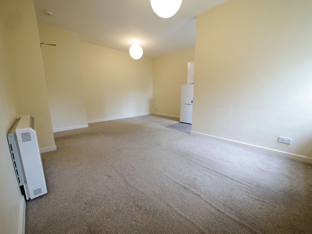 Property photo 3 of 12 Photo 3