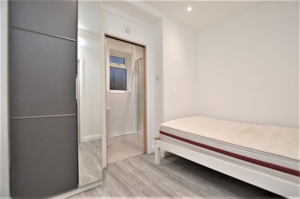 Property photo 3 of 7 Photo 3