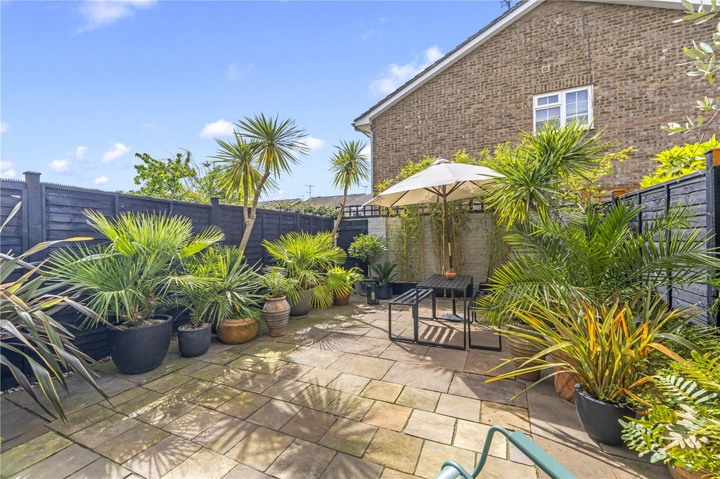 Property photo 2 of 14 Picture No. 42