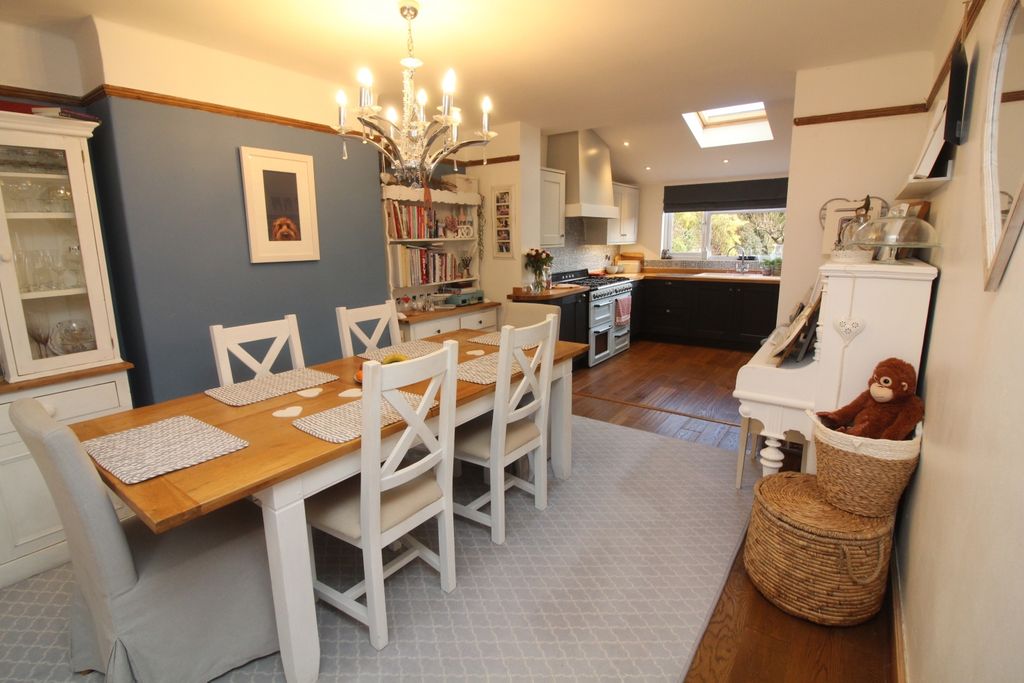 Property photo 3 of 40 Img_3343