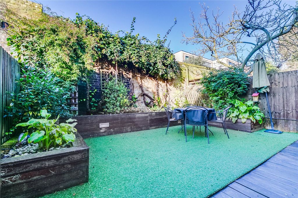 Property photo 2 of 15