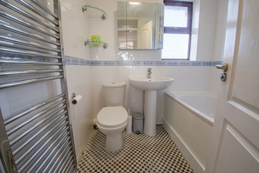 Property photo 3 of 16 Gallery
