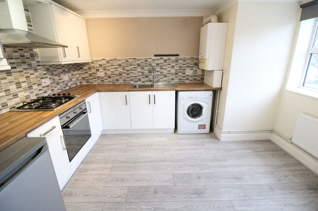 Property photo 2 of 10 Kitchen/Diner