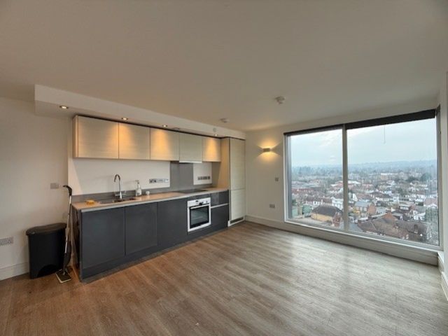 Property photo 2 of 8 7