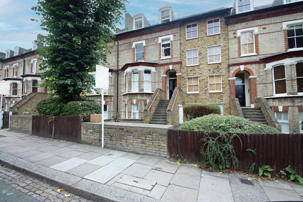 Property photo 2 of 7