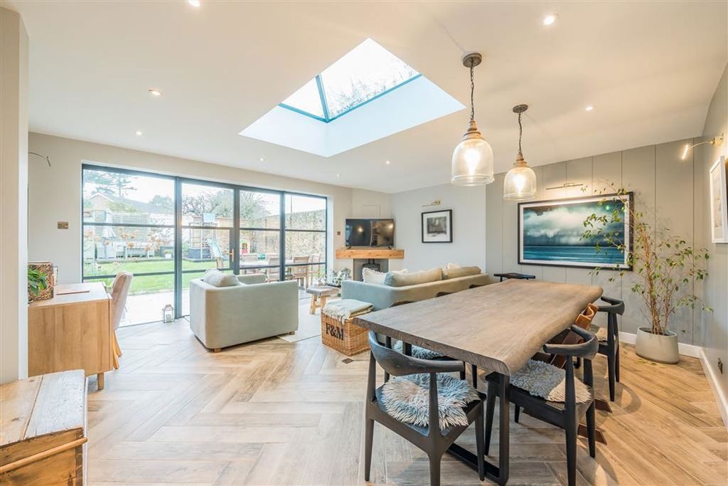 Property photo 3 of 9