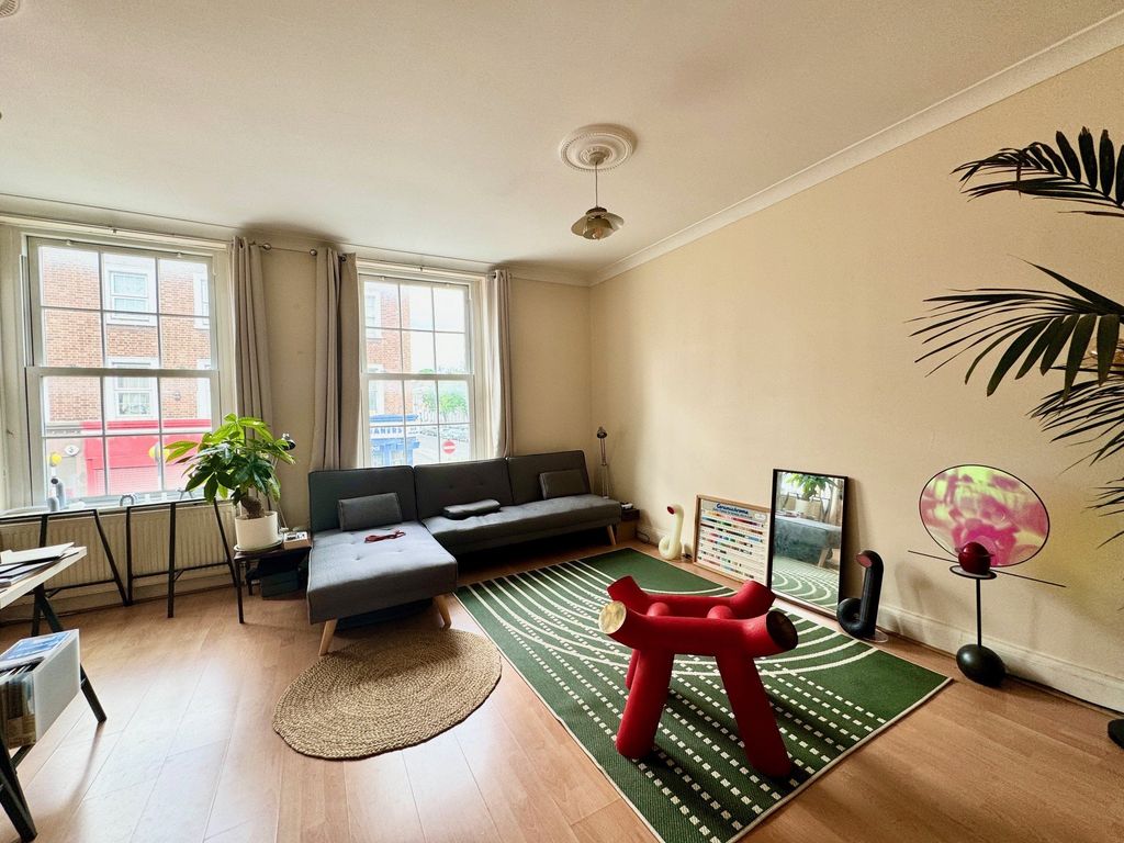 Property photo 3 of 7