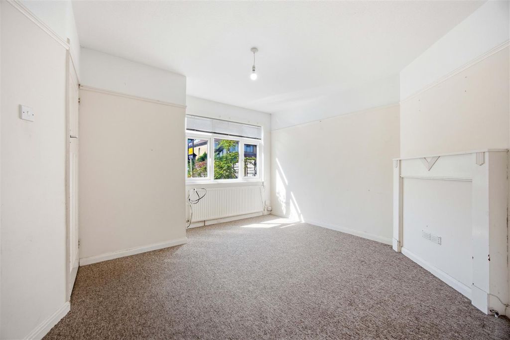 Property photo 3 of 12 Living Room