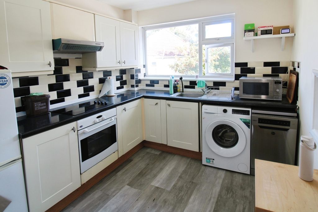 Property photo 3 of 17 Pbox-Img.Jpg