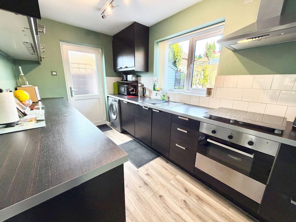 Property photo 3 of 23