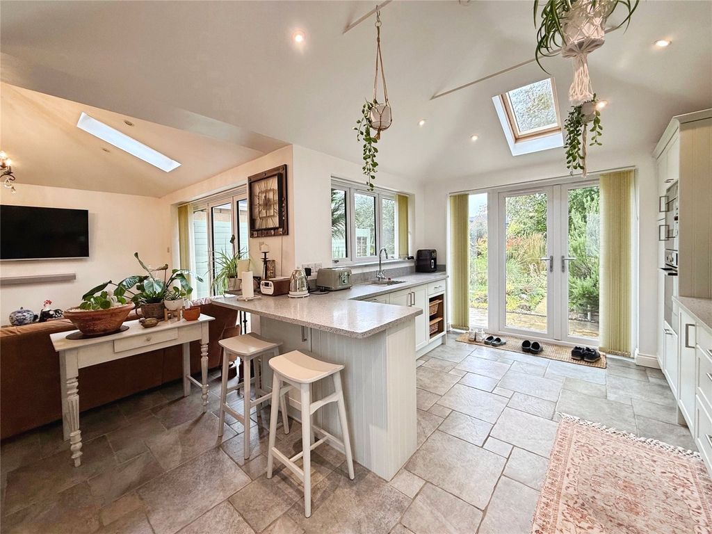 Property photo 3 of 24 Kitchen