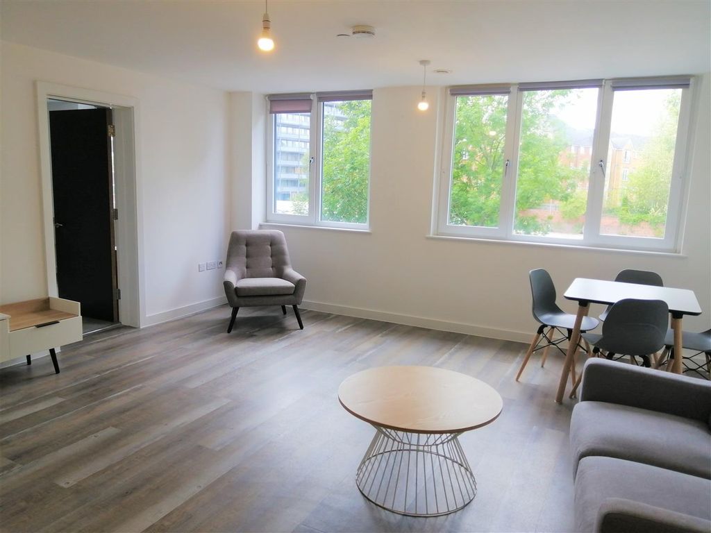 Property photo 2 of 15