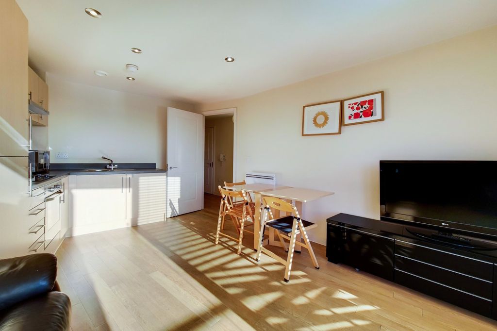 Property photo 2 of 11 Reception