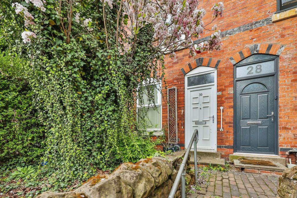 Property photo 2 of 15