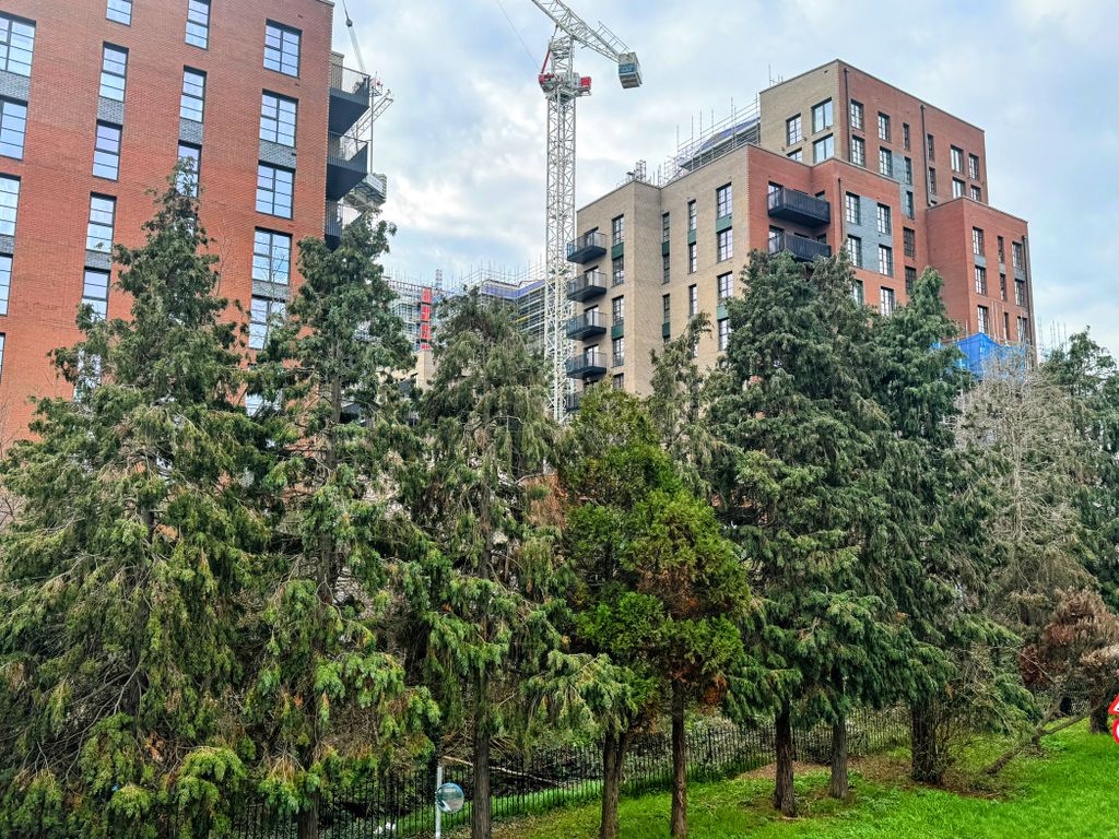 Property photo 1 of 9