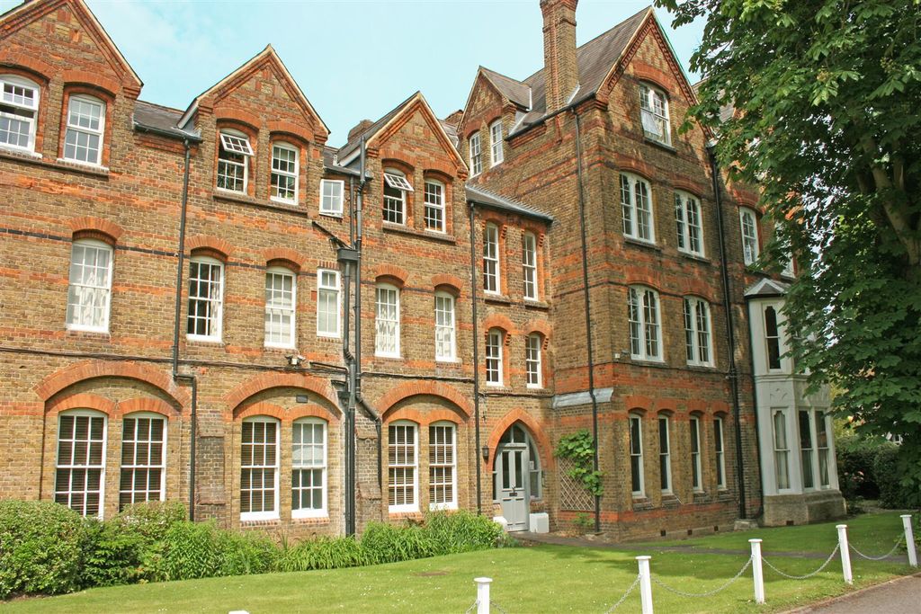 Property photo 1 of 9 Front1.Jpg