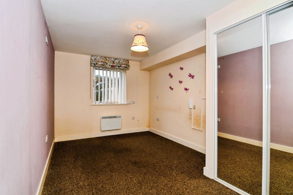 Additional image 12 of 2 bed flat for saleSandy Hill, St. Austell, Cornwall PL25