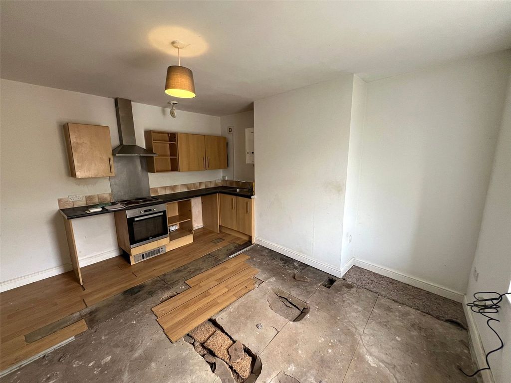 Property photo 2 of 10 Picture No. 08