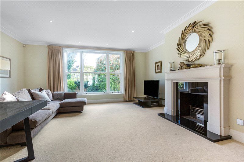 Property photo 2 of 35 Picture No. 69