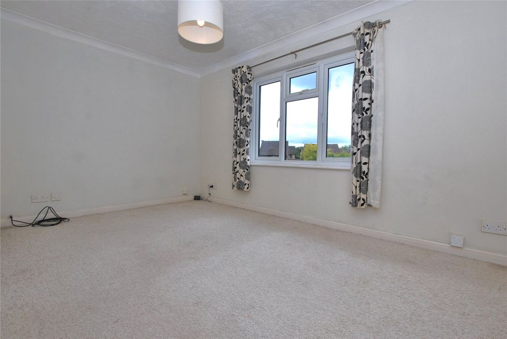 Property photo 3 of 5 Picture No. 04