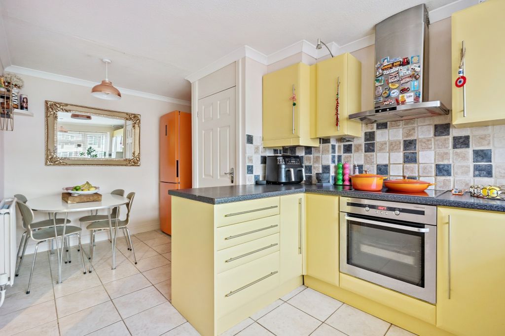 Property photo 2 of 11 Photo 16